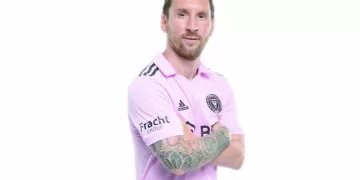 ميسى أمام فريقه السابق.. ونهائى أوروبى مبكر.. وكلاسيكو برازيلى