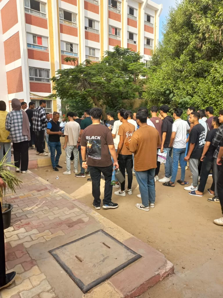 «الدقهلية » .. تشدد الإجراءات لضبط سير امتحانات الثانوية العامة 3 - جريدة الجمهورية WhatsApp Image 2025 06 29 at 14.55.58 16dfe2c9 1 - جريدة الجمهورية
