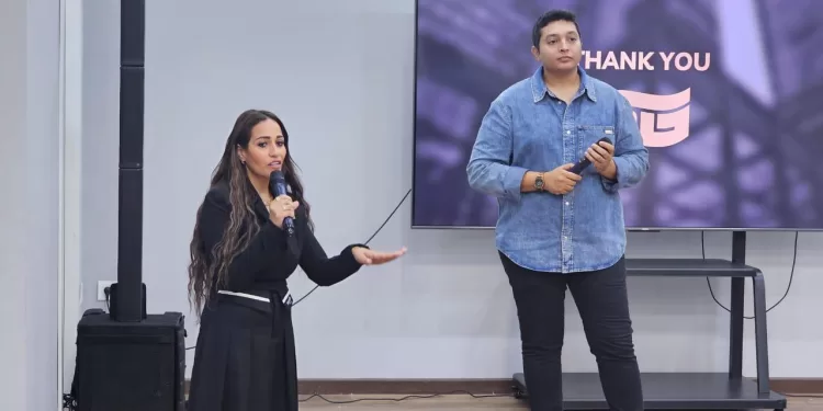 «شاومي» تستعرض أحدث خطوط إنتاجها للهواتف الذكية في مصنع «الصافي» بمصر