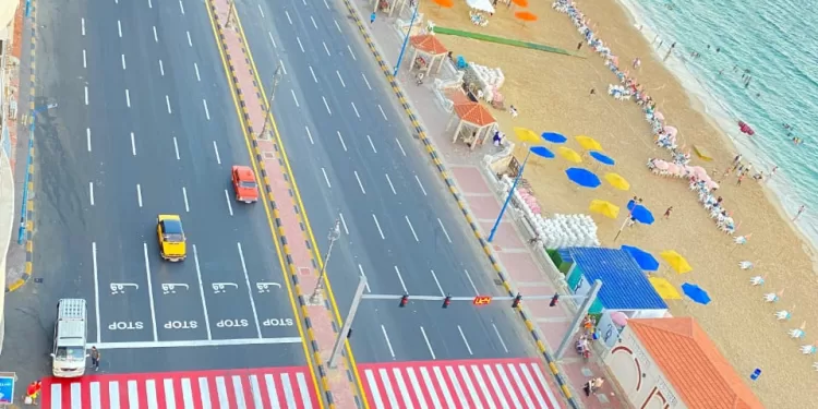 للسلامة المرورية.. إنشاء إشارات عبور بطول 1.7 كم على كورنيش الإسكندرية 1 - جريدة الجمهورية للسلامة المرورية.. إنشاء إشارات عبور بطول 1.7 كم على كورنيش الإسكندرية