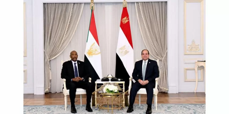 فيديو| لقاء الرئيس عبد الفتاح السيسي ورئيس مجلس السيادة السوداني بمدينة العلمين 1 - جريدة الجمهورية فيديو| لقاء الرئيس عبد الفتاح السيسي ورئيس مجلس السيادة السوداني بمدينة العلمين