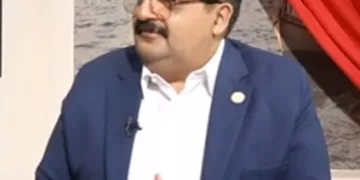 أحمد البيلي: المرشحون ينفقون على اللافتات.. والأفضل تقديم خدمات حقيقية للمواطنين