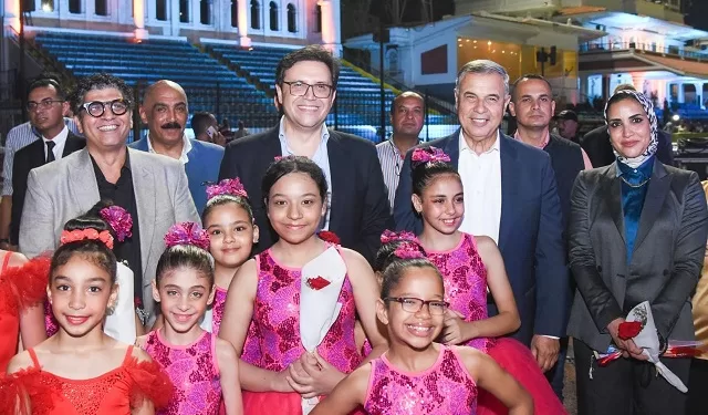 افتتاح المهرجان الصيفي للأوبرا من استاد الإسكندرية بحضور جماهيري غفير