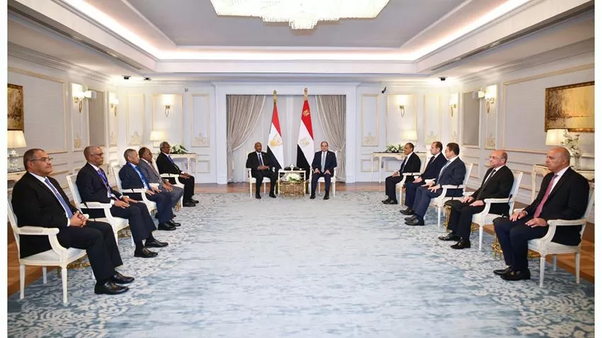 فيديو| لقاء الرئيس عبد الفتاح السيسي ورئيس مجلس السيادة السوداني بمدينة العلمين 2 - جريدة الجمهورية 1jpg - جريدة الجمهورية