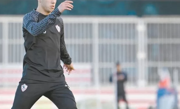 «وسام» يتمسك بالرحيل عن الأهلى