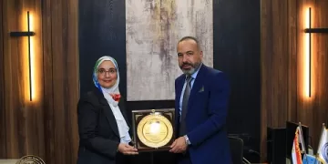 خطوة علمية جديدة.. توقيع بروتوكول تعاون بين «معهد بلهارس» و«طب المنصورة الأهلية»