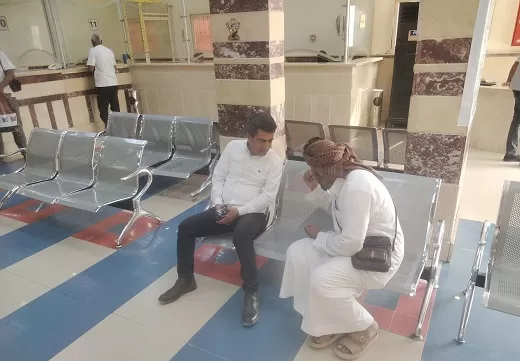 رئيس مدينة مطروح يتابع سير العمل بالمركز التكنولوجي ويستمع لاحتياجات المواطنين 2 - جريدة الجمهورية 4 27 - جريدة الجمهورية