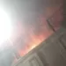 نيران ضخمة تلتهم مخازن ورش السكة الحديد بالزقازيق.. والدفاع المدني في حالة طوارئ 5 - جريدة الجمهورية نيران ضخمة تلتهم مخازن ورش السكة الحديد بالزقازيق.. والدفاع المدني في حالة طوارئ