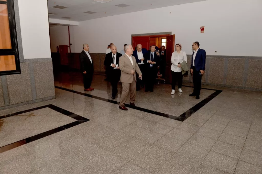 رئيس الهيئة الوطنية للصحافة يتفقد «الأهرام الكندية» وأكاديمية أخبار اليوم وجامعة «نيو إيجيبت» 11 - جريدة الجمهورية 515356246 1193407932799743 1723676583261902543 n - جريدة الجمهورية