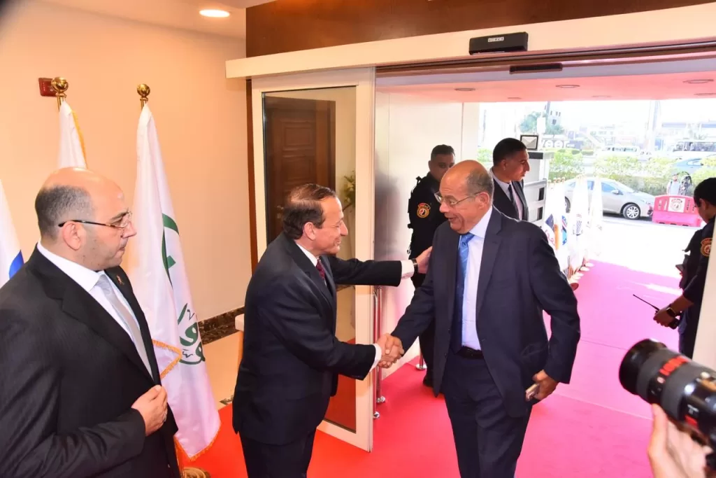 صور| انطلاق المؤتمر التنسيقي للقائمة الوطنية لمجلس الشيوخ 2025 بمقر حزب حماة الوطن 14 - جريدة الجمهورية 516892989 1056169666642285 2769080178539376882 n - جريدة الجمهورية