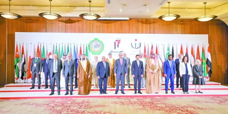 أشرف صبحى ينقل تحيات الرئيس السيسى للشباب العربى: أنتم «أمل الأمة ووقود المستقبل» 1 - جريدة الجمهورية أشرف صبحى ينقل تحيات الرئيس السيسى للشباب العربى: أنتم «أمل الأمة ووقود المستقبل»