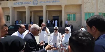 محافظ شمال سيناء يدشن مبادرة 100 يوم صحة لتوفير رعاية شاملة
