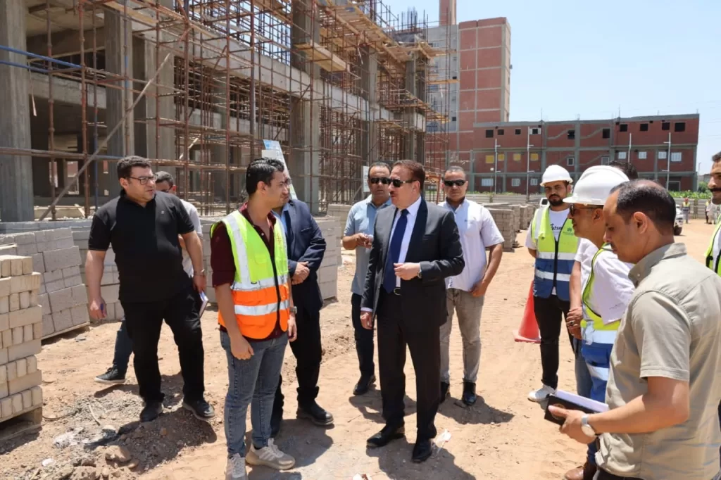 «أبو ليمون» يتفقد مستشفى الشهداء الجديدة: دعم لوجيستي لإنهاء المشروع بتكلفة 1.3 مليار جنيه 7 - جريدة الجمهورية 8 8 - جريدة الجمهورية