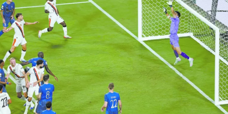 بونـو.. بونـو .. قاد الهلال السعودى لتحقيق انجاز تاريخى 1 - جريدة الجمهورية بونـو.. بونـو .. قاد الهلال السعودى لتحقيق انجاز تاريخى