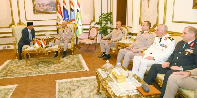 تعزيز التعاون العسكرى «المصرى ــ الإندونيسى» 1 - جريدة الجمهورية «أشغال شاقة» فى بيراميدز..قبل المعسكر الخارجى