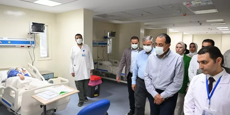 مدبولي يزور مستشفى حكومي بالإسكندرية.. ويلقي الضوء على إمكانات المدينة الطبية الضخمة