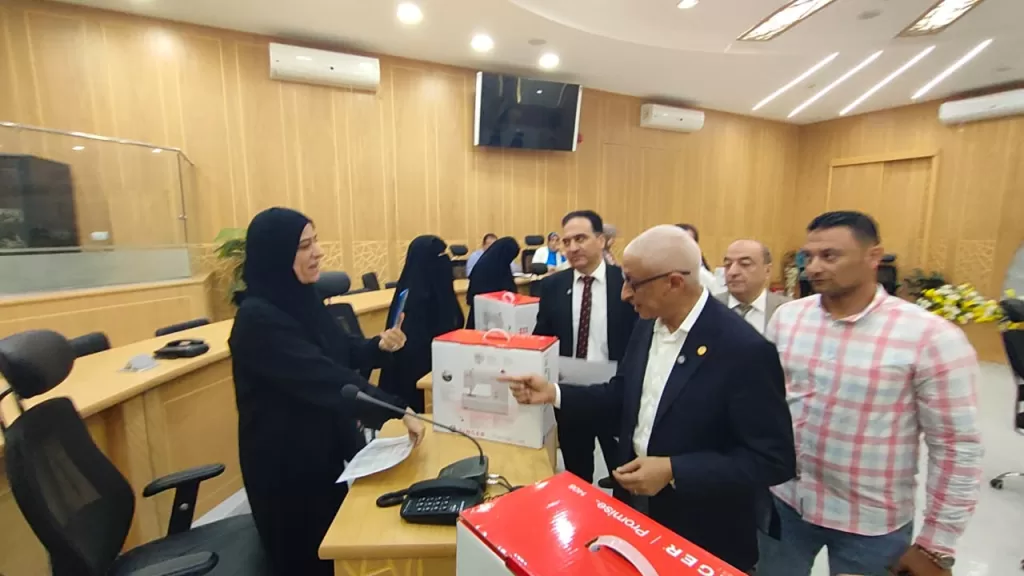 بهدف تحسين الدخل.. 10 سيدات يحصلن على ماكينات خياطة بشمال سيناء 2 - جريدة الجمهورية IMG 20250716 WA0100 - جريدة الجمهورية