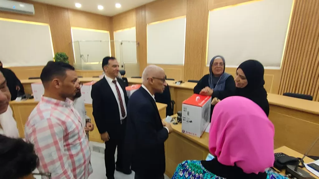 بهدف تحسين الدخل.. 10 سيدات يحصلن على ماكينات خياطة بشمال سيناء 3 - جريدة الجمهورية IMG 20250716 WA0102 - جريدة الجمهورية