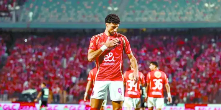  «وسام» يتدرب منفردًا .. والأهلى «يفرض شروطه»