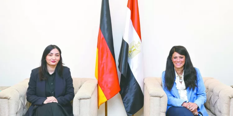 مصر وألمانيا تعززان جهودهما المشتركة لدفع التنمية المستدامة 1 - جريدة الجمهورية وعود «الننى» تحقيق البطولات هدية لجماهير «الجزيرة»