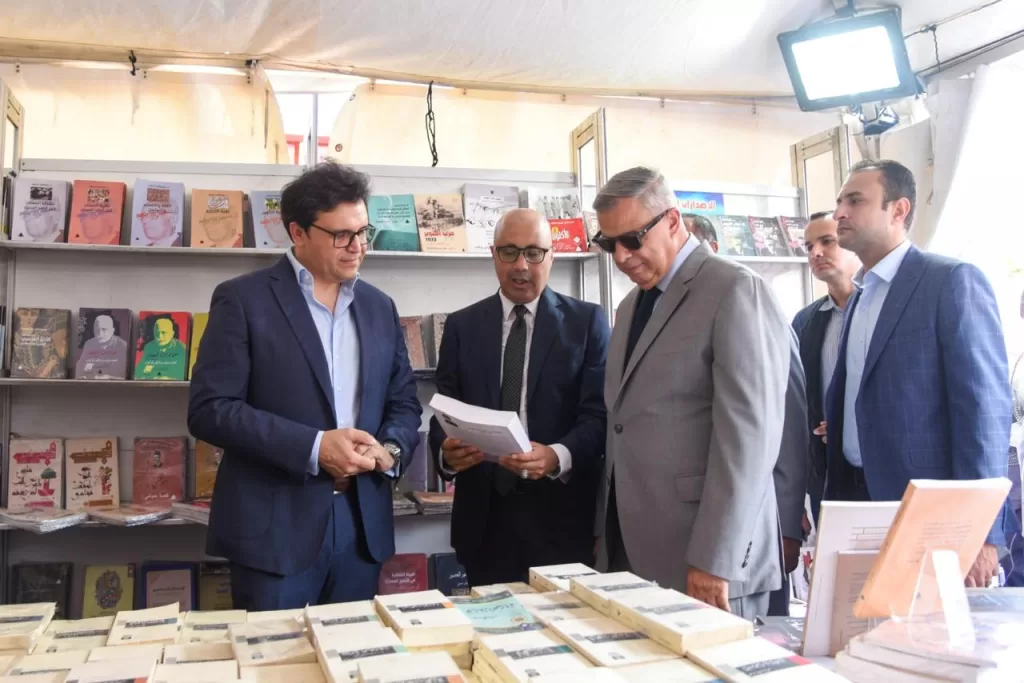 بعد 4 سنوات توقف: وزير الثقافة ومحافظ الإسكندرية يفتتحان معرض الكتاب العاشر 7 - جريدة الجمهورية IMG 20250728 WA0207 - جريدة الجمهورية