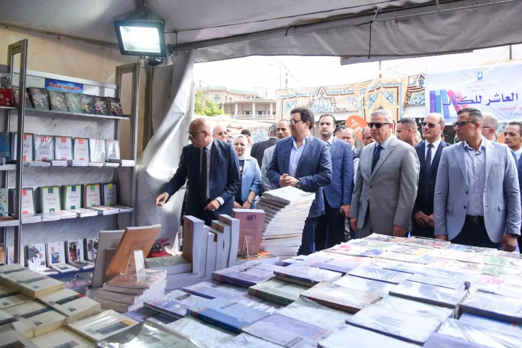 بعد 4 سنوات توقف: وزير الثقافة ومحافظ الإسكندرية يفتتحان معرض الكتاب العاشر 9 - جريدة الجمهورية IMG 20250728 WA0210 - جريدة الجمهورية