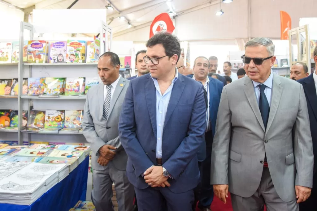 بعد 4 سنوات توقف: وزير الثقافة ومحافظ الإسكندرية يفتتحان معرض الكتاب العاشر 11 - جريدة الجمهورية IMG 20250728 WA0211 - جريدة الجمهورية