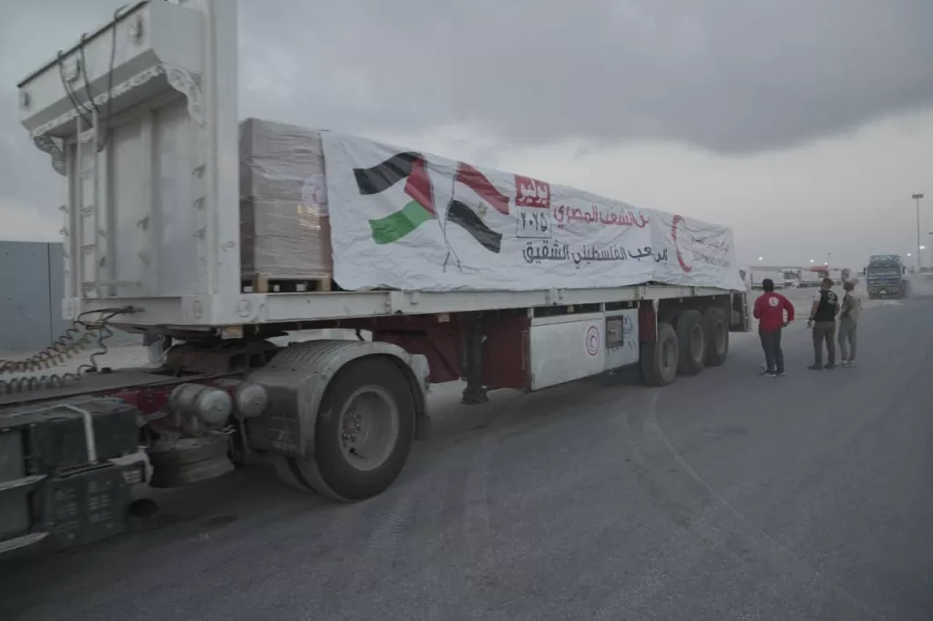لليوم الثالث على التوالي.. محافظ شمال سيناء يتابع إدخال شاحنات المساعدات إلى قطاع غزة 3 - جريدة الجمهورية IMG 20250729 WA0081 - جريدة الجمهورية