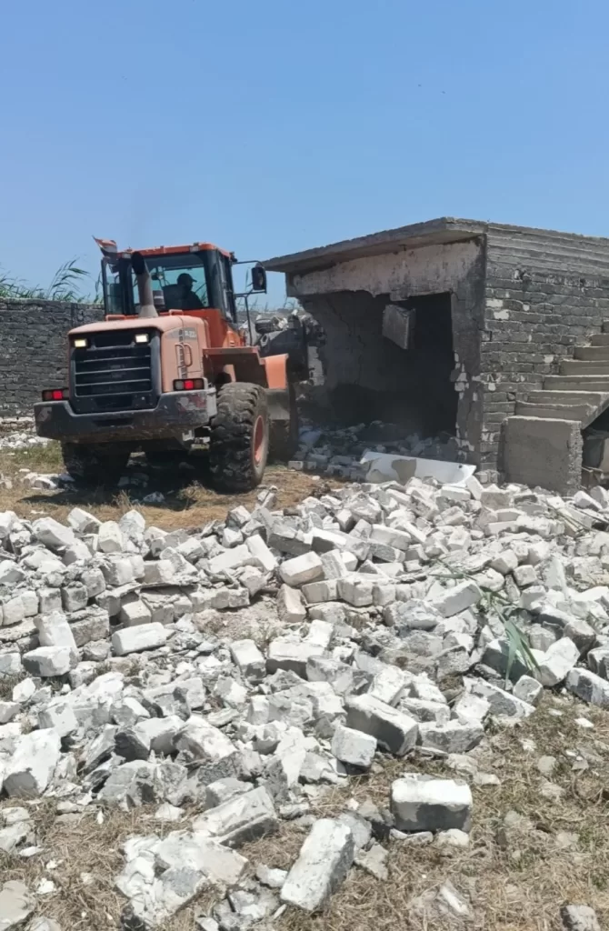 تطبيق القانون على المخالفين: محافظ الإسكندرية يتابع حملات إزالة التعديات على أملاك الدولة 2 - جريدة الجمهورية IMG 20250731 WA0029 - جريدة الجمهورية