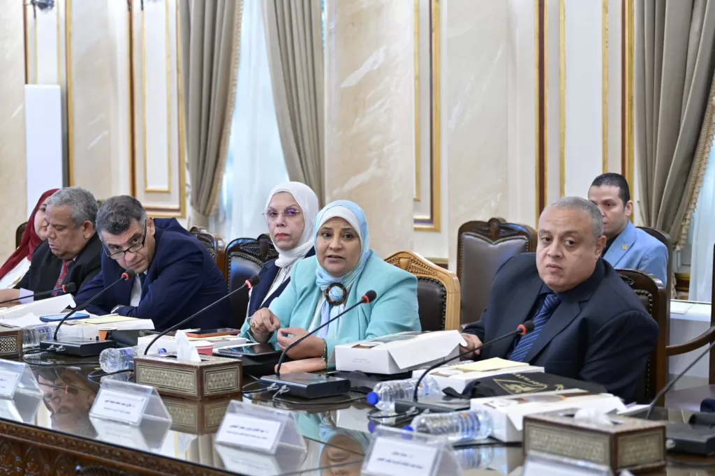 حصاد العام الجامعي 2024/2025: مجلس جامعة القاهرة يستعرض الإنجازات ويقر الخطة الاستراتيجية الجديدة 6 - جريدة الجمهورية IMG 20250731 WA0059 - جريدة الجمهورية