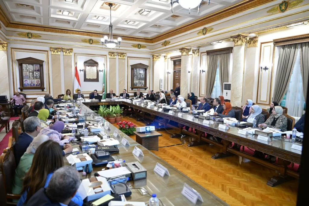 حصاد العام الجامعي 2024/2025: مجلس جامعة القاهرة يستعرض الإنجازات ويقر الخطة الاستراتيجية الجديدة 3 - جريدة الجمهورية IMG 20250731 WA0062 - جريدة الجمهورية