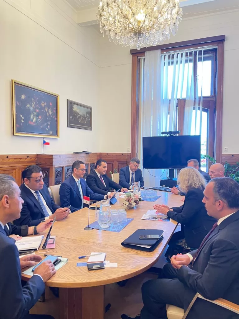 الخطيب: مصر تقدم فرصًا استثمارية غير مسبوقة للشركات التشيكية 3 - جريدة الجمهورية WhatsApp Image 2025 07 01 at 9.13.14 PM 1 - جريدة الجمهورية