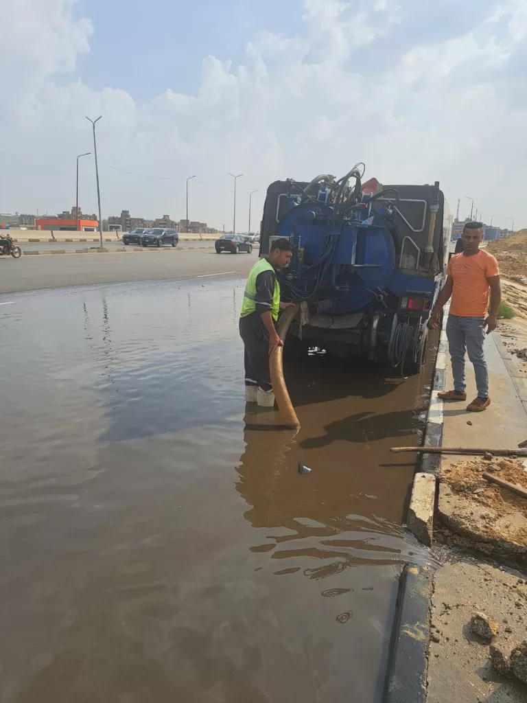 تحدي الأمطار.. شبكة الصرف بالقاهرة تنجح في الاختبار المفاجئ 2 - جريدة الجمهورية WhatsApp Image 2025 07 02 at 13.22.00 7968996a - جريدة الجمهورية