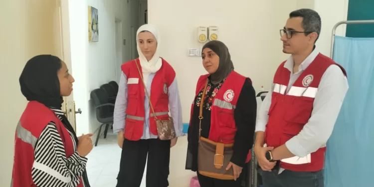 تكاتف إنساني.. الهلال الأحمر يقدم خدماته الطبية لآلاف المواطنين في شمال سيناء