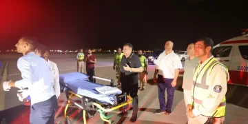 فيديو| محافظ البحر الأحمر يزور مصابي حادث حفار جبل الزيت ويوجه بتوفير أفضل رعاية طبية