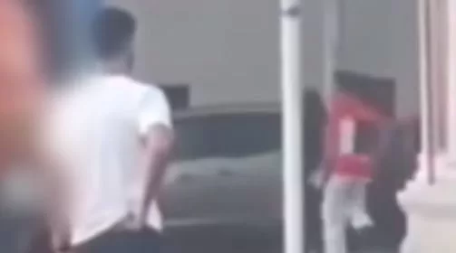 القبض على «عديمي الرجولة» بالإسكندرية.. ركلوا فتاة لتحقيق نسب مشاهدة 2 - جريدة الجمهورية WhatsApp Image 2025 07 03 at 3.38.03 PM - جريدة الجمهورية