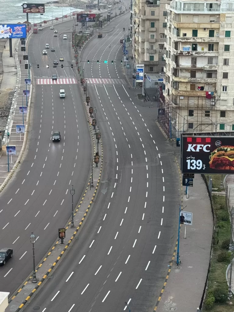 استمرار تخطيط طريق كورنيش الإسكندرية لتعزيز السيولة المرورية والجمال الحضاري 2 - جريدة الجمهورية WhatsApp Image 2025 07 04 at 3.48.20 PM 1 - جريدة الجمهورية