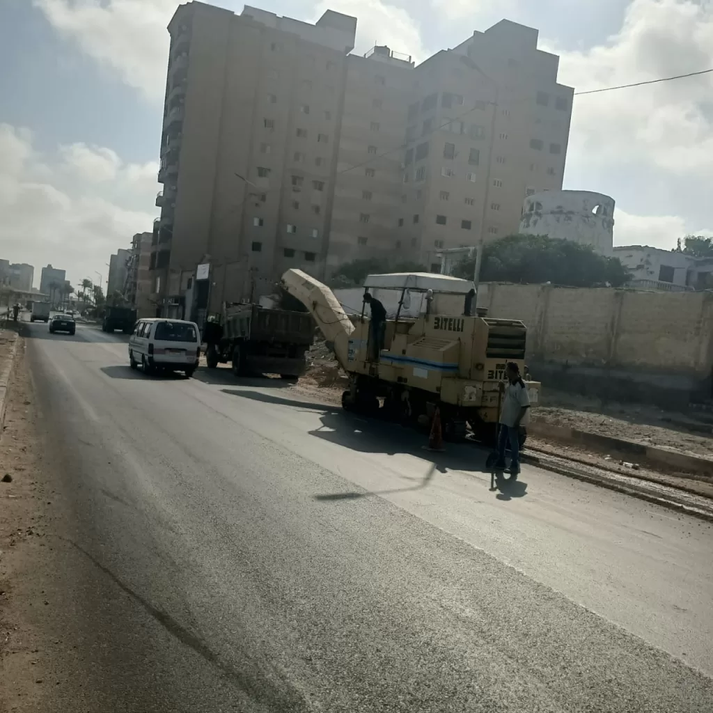 استعدادًا لموسم الصيف: رفع كفاءة الطرق بأحياء الإسكندرية 2 - جريدة الجمهورية WhatsApp Image 2025 07 04 at 4.20.27 PM - جريدة الجمهورية