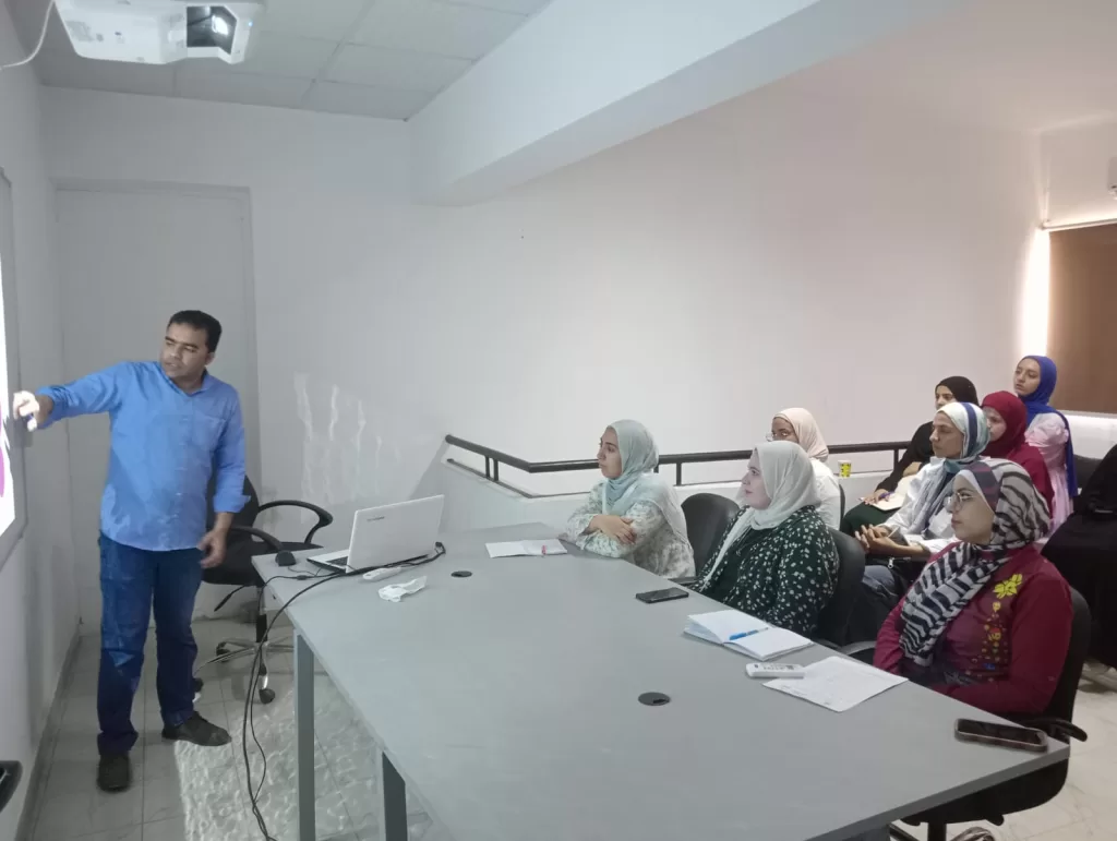 انطلاق برنامج التدريب الصيفي لطالبات عين شمس في مركز النانوتكنولوجي بجامعة حلوان 14 - جريدة الجمهورية WhatsApp Image 2025 07 06 at 6.09.31 PM - جريدة الجمهورية