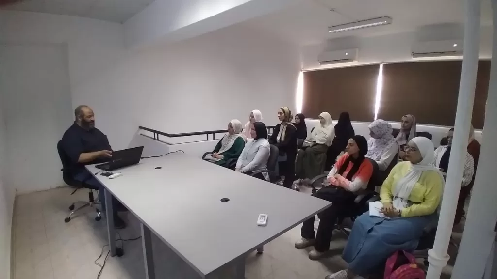انطلاق برنامج التدريب الصيفي لطالبات عين شمس في مركز النانوتكنولوجي بجامعة حلوان 9 - جريدة الجمهورية WhatsApp Image 2025 07 06 at 6.09.32 PM 4 - جريدة الجمهورية