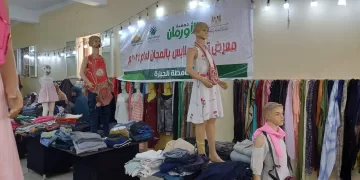 مبادرة إنسانية.. توزيع الملابس الجديدة بالمجان على قرى البدرشين في الجيزة