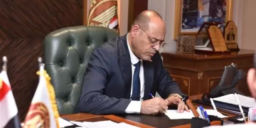 وزير العمل يُعلن عن 178 فرصة عمل في الإمارات.. تعرف على الشروط والمميزات