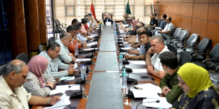 حملة مكثفة لفحص تجهيزات مراكز الاقتراع استعداداً للانتخابات