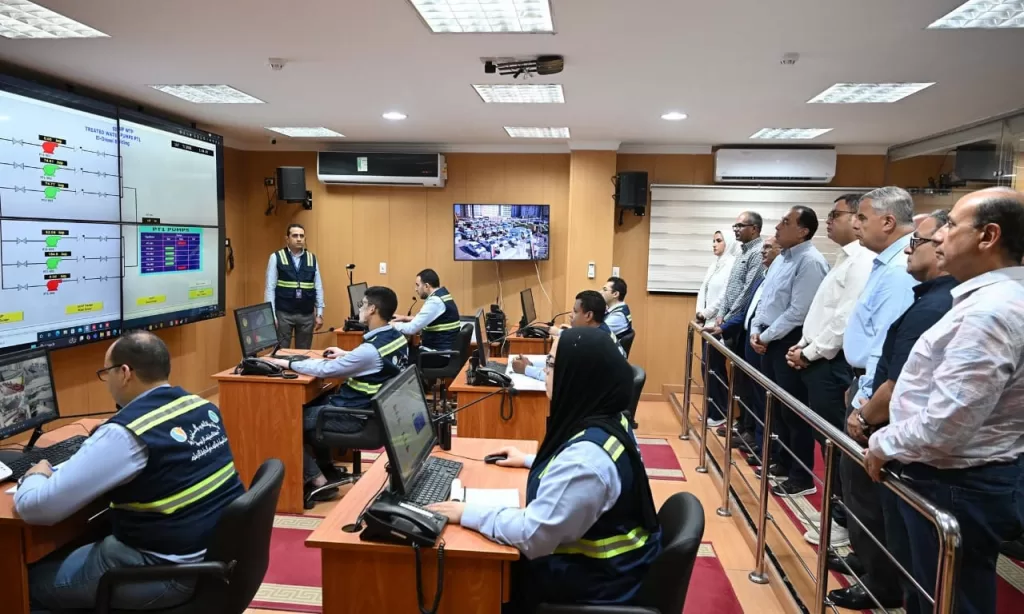 مدبولي يفتتح مركز التحكم الذكي لشركة مياه الشرب بالإسكندرية 2 - جريدة الجمهورية WhatsApp Image 2025 07 14 at 15.01.53 1bd0acd4 - جريدة الجمهورية