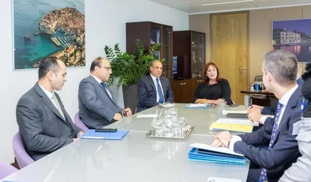 خلال اجتماع طارئ.. وزير الخارجية يؤكد موقف مصر الثابت من رفض التهجير واستمرار جهود وقف إطلاق النار