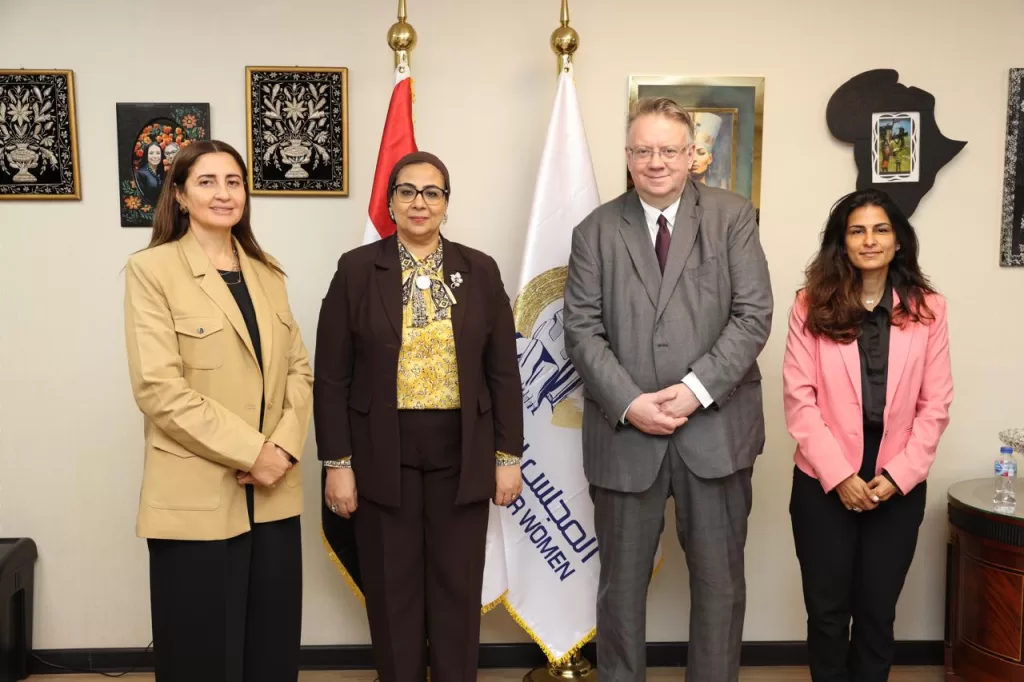 رئيسة «القومى للمرأة» تستعرض جهود وأنشطة المجلس لخدمة السيدات مع وفد منظمة العمل الدولية 2 - جريدة الجمهورية WhatsApp Image 2025 07 15 at 5.30.55 PM - جريدة الجمهورية