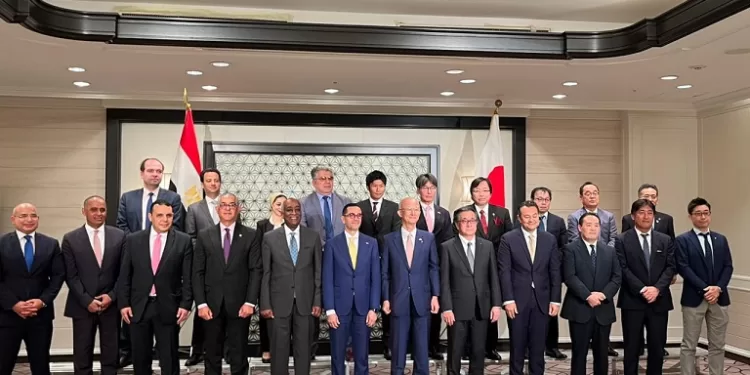 «الخطيب» يلتقي كبار المستثمرين اليابانيين في أوساكا لتعزيز الشراكة الاقتصادية