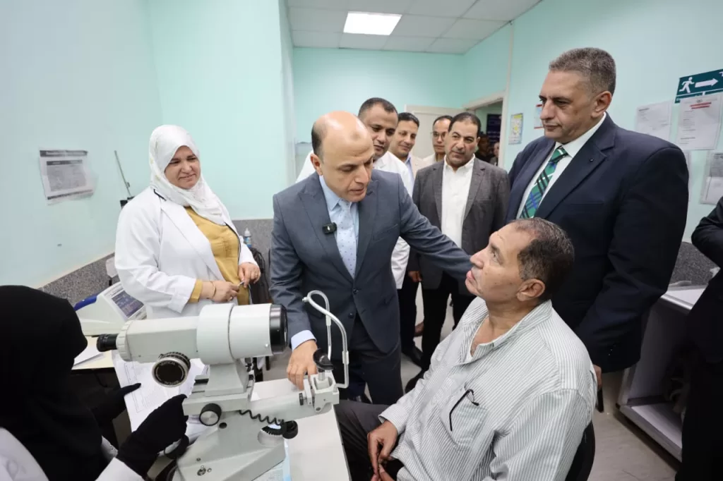 تطوير الرعاية الصحية: محافظ كفر الشيخ يتفقد مركز العيون ويستعرض أحدث الأجهزة 2 - جريدة الجمهورية WhatsApp Image 2025 07 27 at 14.04.02 e7c8993f - جريدة الجمهورية