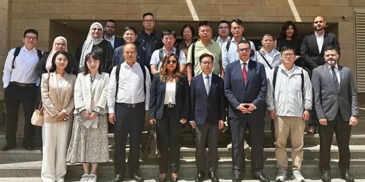 برعاية التمثيل التجاري المصري.. وفد صيني يزور مصر لتعزيز الشراكات في صناعة النسيج