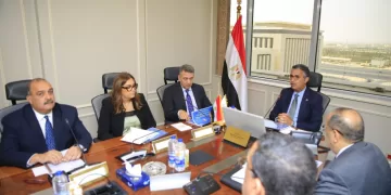 منع السباحة في الشواطئ المفتوحة بمطروح بسبب ارتفاع الأمواج